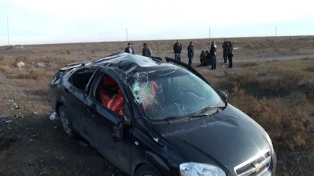 Salyanda avtomobil aşıb, ata və oğul xəsarət alıb