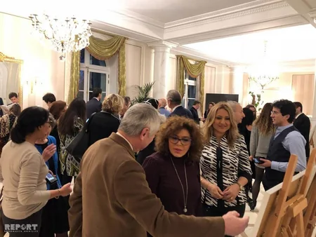 Parisdə Azərbaycan qadınlarına həsr edilmiş kitabın təqdimatı olub - FOTO