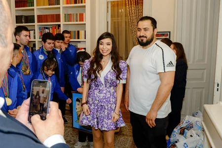 Leyla Əliyeva Azərbaycan Autizm Assosiasiyasının idmançı uşaqları ilə görüşüb