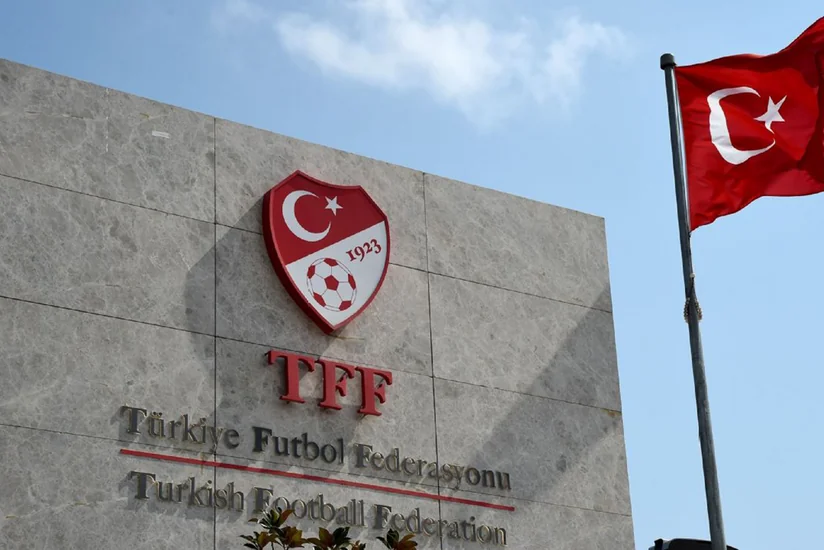 TFF Fənərbağça və Qalatasarayın baş məşqçilərini diskvalifikasiya edib