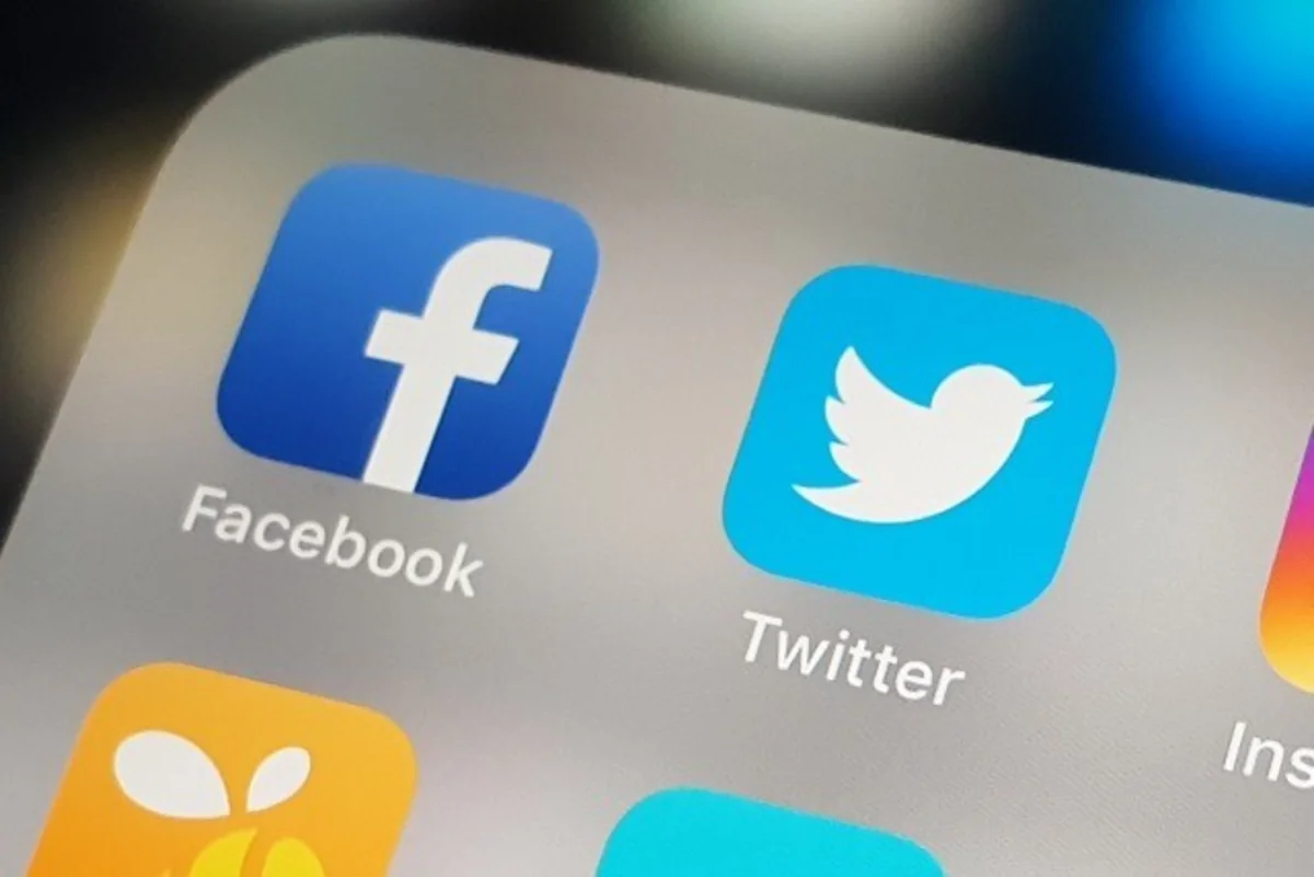 “Facebook” və “Twitter” Rusiya ilə əlaqəli 300-ə yaxın hesabı bağladı