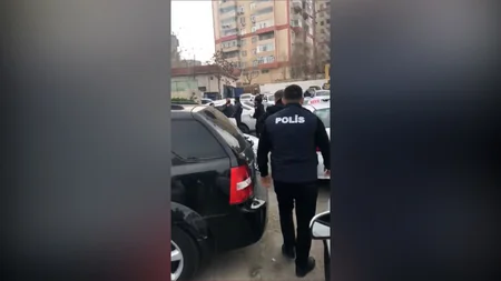 Bakıda şirkət taksilərinin avadanlıqlarını oğurlayan şəxslər saxlanılıblar