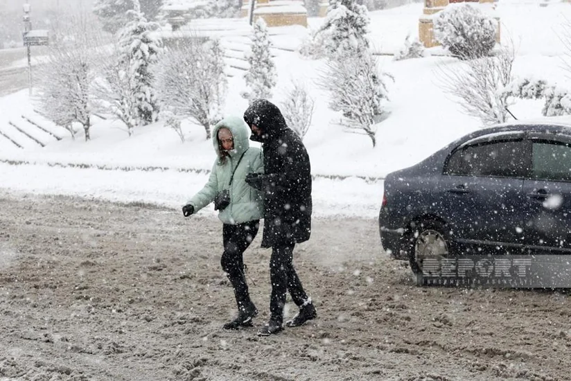 Cəlilabad və Biləsuvarda qarlı hava səbəbilə 7 nəfər yıxılaraq xəsarət alıb