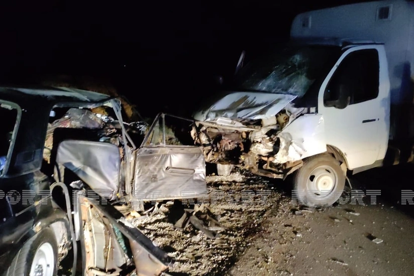 Qubada yük və minik avtomobilləri toqquşub, ölənlər və yaralananlar var