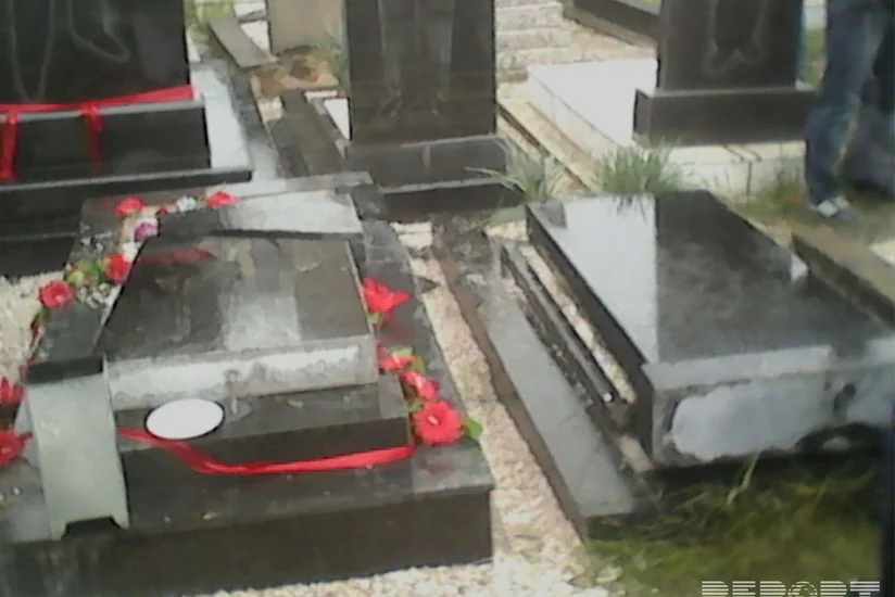 Astarada qəbir daşlarını sındıran şəxsin oğlunun evi müəmmalı şəkildə yanıb