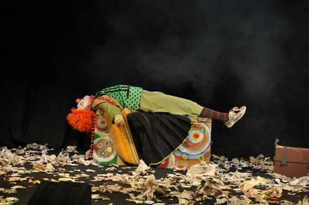 Gənc Tamaşaçılar Teatrının yaradıcı heyəti beynəlxalq festivaldan qayıdıb