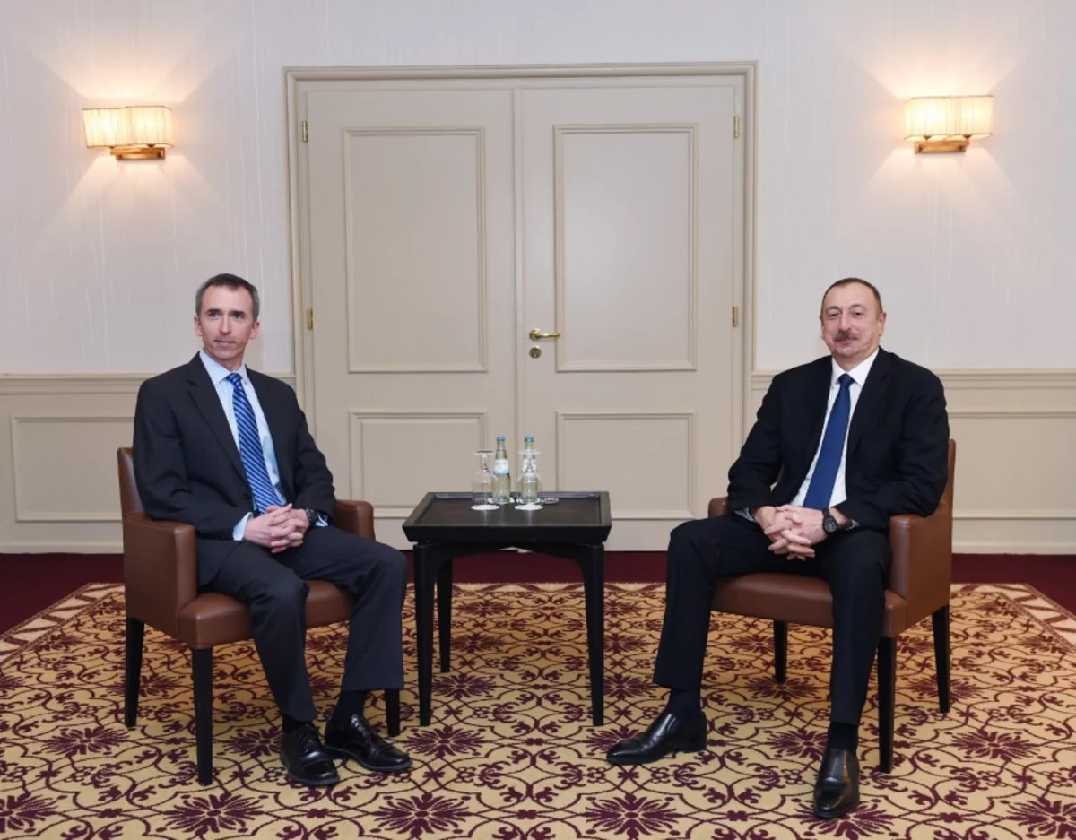 Prezident İlham Əliyev ABŞ müdafiə katibinin kəşfiyyat üzrə müavini ilə görüşüb
