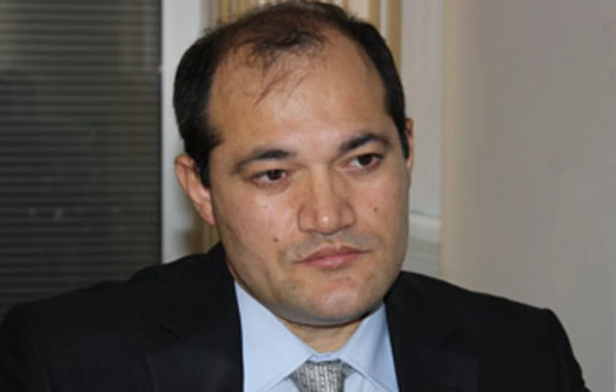 Əli Kərimli müavinlərindən birini vəzifəsindən uzaqlaşdırıb