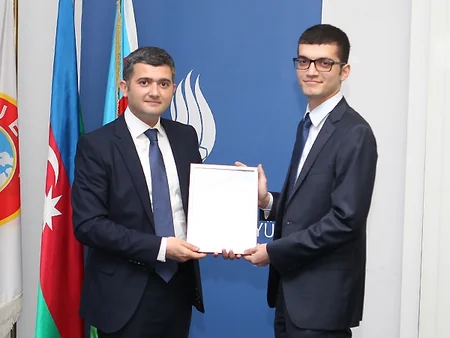 Azərbaycan Premyer Liqasında iştirak edəcək klublara lisenziyalar təqdim olunub