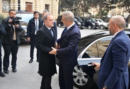 One-on-one meeting between Azerbaijani, Turkish FMs begins