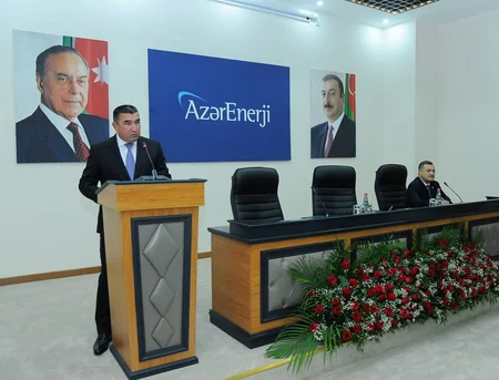 Azərenerjidə energetiklərin peşə bayramı münasibətilə tədbir keçirilib