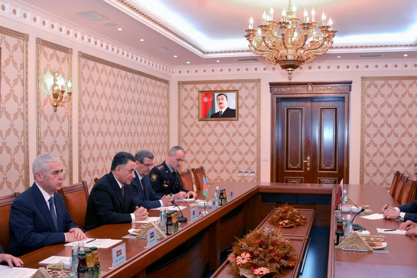 Ramil Usubov Qətər səfiri ilə görüşüb