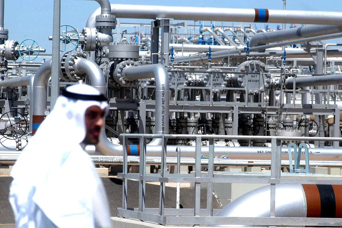 Саудовская Аравия в мае снова повысит цены на нефть для Азии