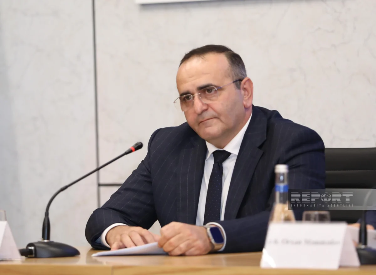 Samir Abdullayev: “Elektrobusların xətlərə buraxılması atmosferə atılan zəhərli qazları azaldacaq”