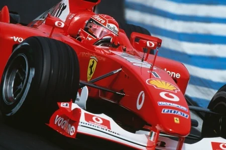 Mixael Şumaxerin Ferrari F2002 markalı avtomobili Abu Dabidəki hərracda satılıb - FOTO