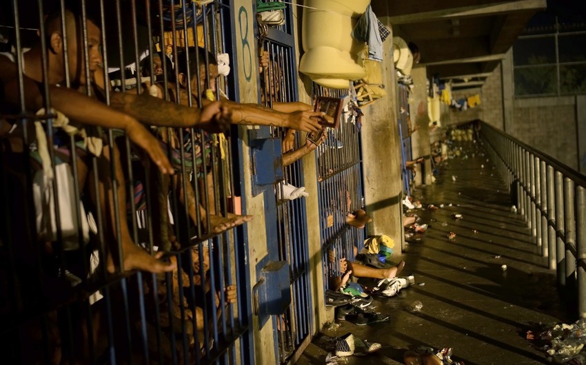 Braziliyada həbsxanadan 14 məhkum qaçıb