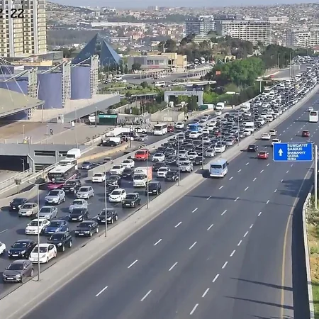 Bakının bir sıra yollarında tıxac müşahidə olunur
