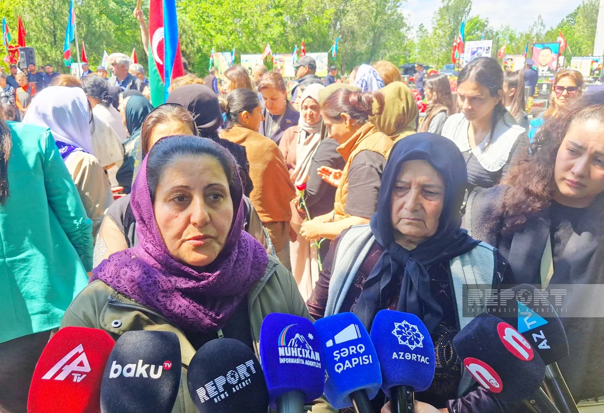 Şəhid bacısı: Qardaşımın artıq üstündə ağlaya biləcəyim məzarının olduğuna sevinirəm