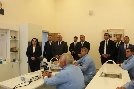 Bərdədə keçmiş məcburi köçkünlərə peşə hazırlığı üzrə sertifikatlar təqdim edilib