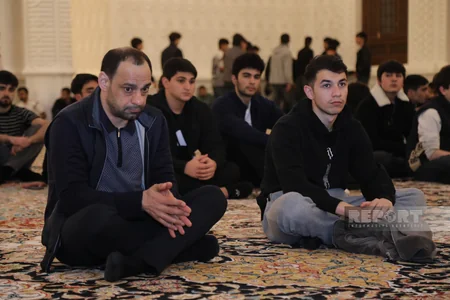 Bakıda Qədr gecəsi keçirilir – FOTOREPORTAJ