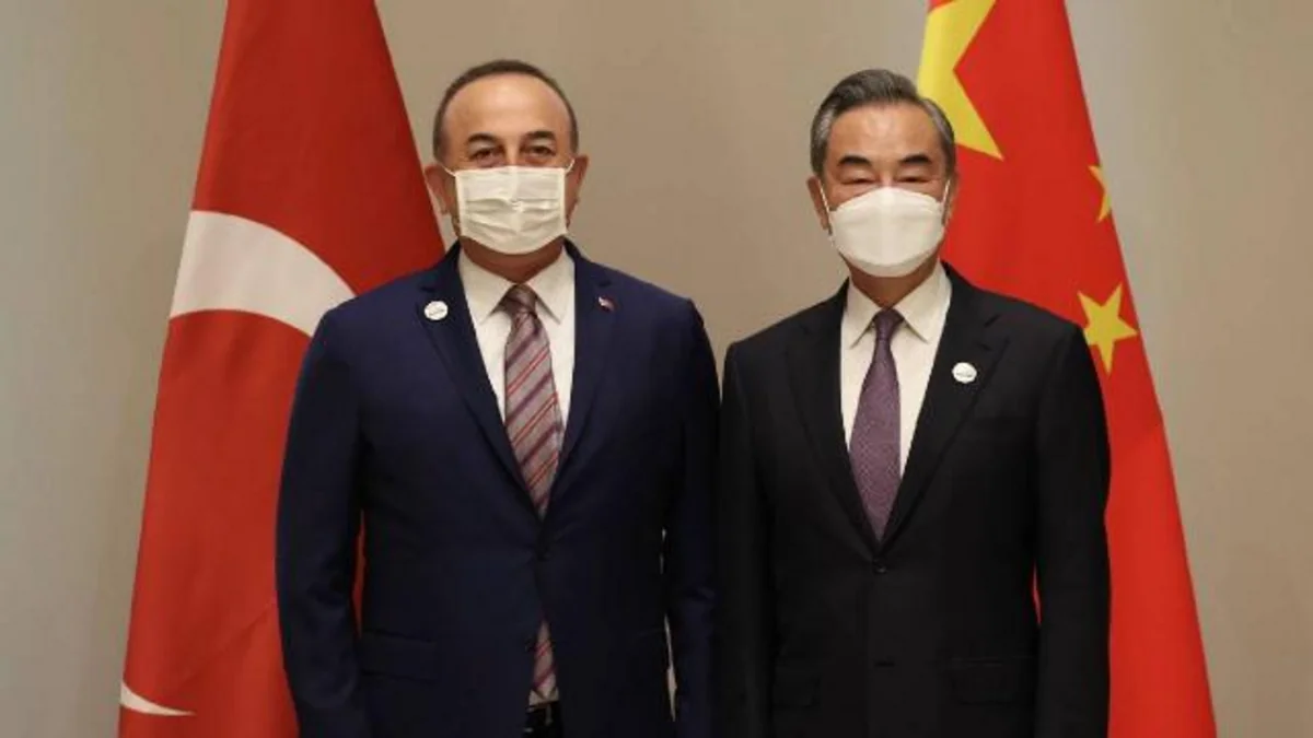Türkiyə və Çinin xarici işlər nazirləri görüşüb