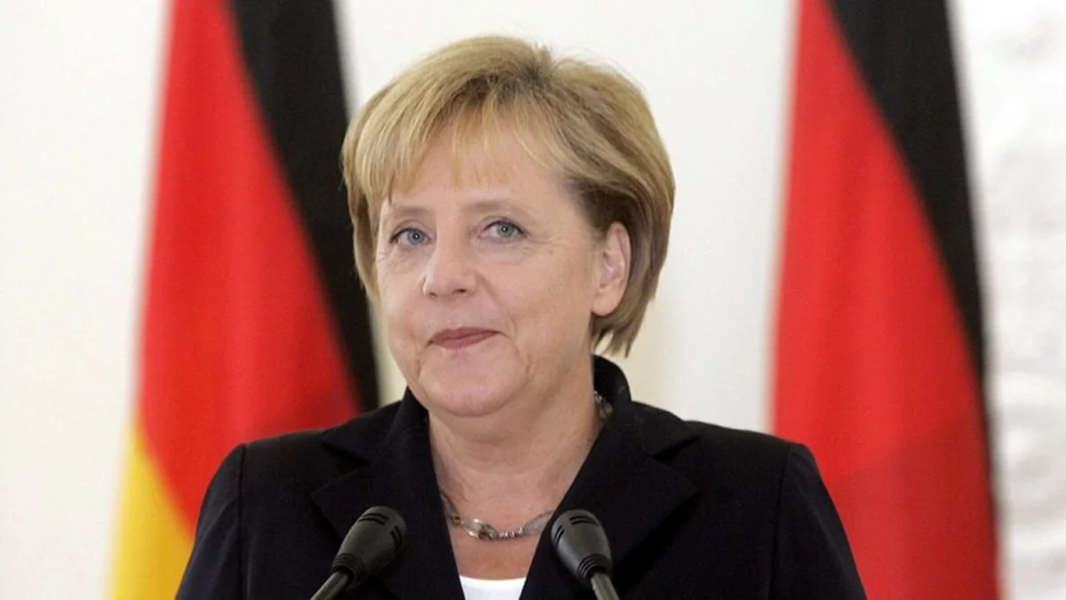 Merkel dördüncü dəfə kansler vəzifəsinə namizədliyini irəli sürəcək