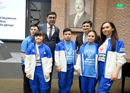 Fərid Qayıbov Xüsusi Olimpiya Komitəsinin nümayəndələri ilə görüşüb