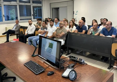 AQTA əməkdaşları Bolonya Universitetində laboratoriyaların işi ilə tanış olublar