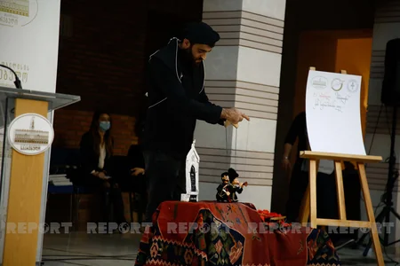 Tbilisi Şəhər Şurasında Azərbaycan dilində şeirlər səsləndirilib