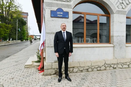 Şuşada Xurşidbanu Natəvan və Zəfər küçələrində, Qarabağ və Xan Şuşinski küçələrinin kəsişməsindəki lövhələrin açılışları olub