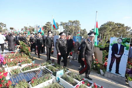 Zəfəri bəxş edənlər