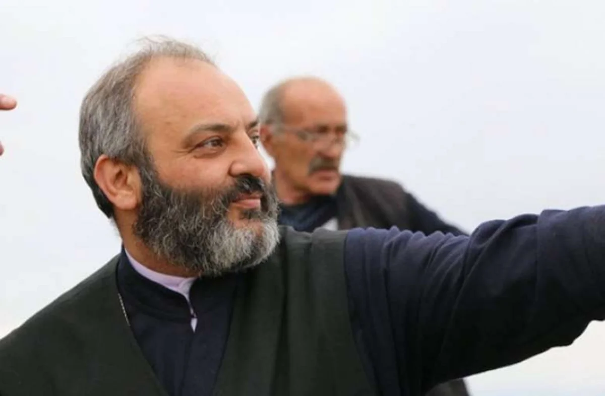 Keşiş Baqrat: Rusiya ilə münasibətlərin yoxluğu vəziyyətindəyik, problemlər çoxdur