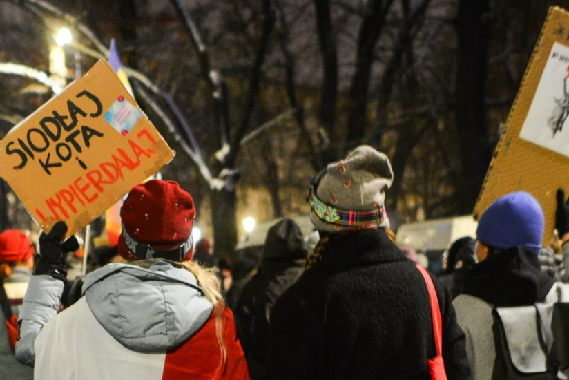 В Варшаве проходит акция протеста против закона об абортах