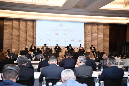 Karlayl Korbin: Neokolonializm məsələlərində fəal mövqeyinə görə Azərbaycana minnətdarıq