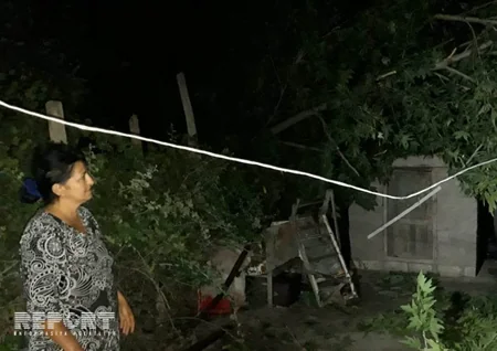 Bərdədə külək bir sıra fəsad və dağıntılar törədib