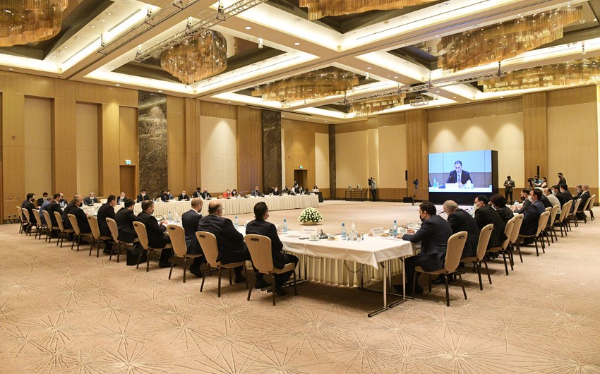 “Təhsil, innovasiyalar və iqtisadiyyat” mövzusunda panel müzakirəsi keçirilib