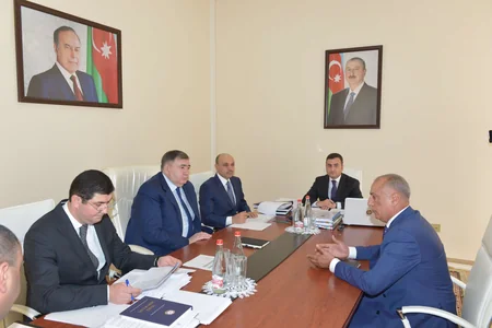 Vergilər naziri Saatlıda vətəndaşları qəbul edib