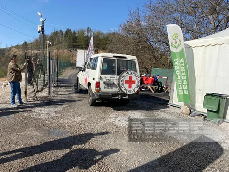 По дороге Ханкенди-Лачын беспрепятственно проехали 12 автомобилей МККК