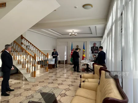 Voting in Azerbaijan presidential elections starts in Moldova