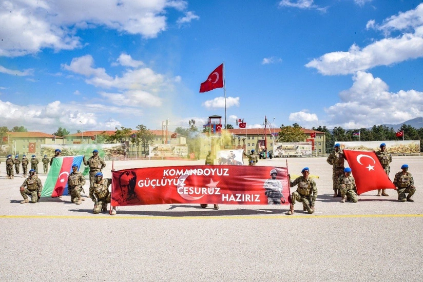 Azərbaycan Ordusunun Türkiyəyə göndərilən 383 xüsusi təyinatlısı təlimi başa vurub