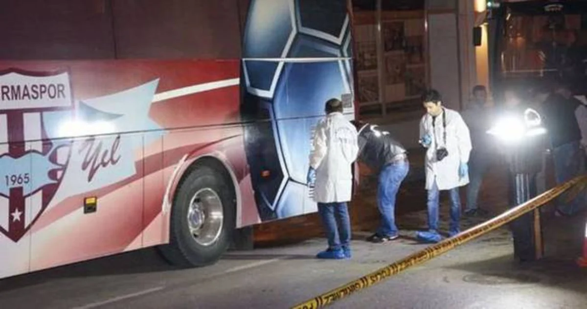 ​Türkiyədə futbol klubunun avtobusuna silahlı hücum olub