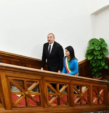 İlham Əliyev Romanın meri ilə görüşdü