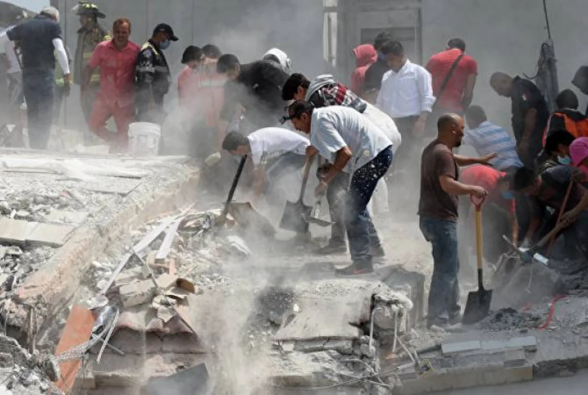 Meksikada kilsənin uçması nəticəsində ölənlərin sayı 9 nəfərə çatıb - YENİLƏNİB