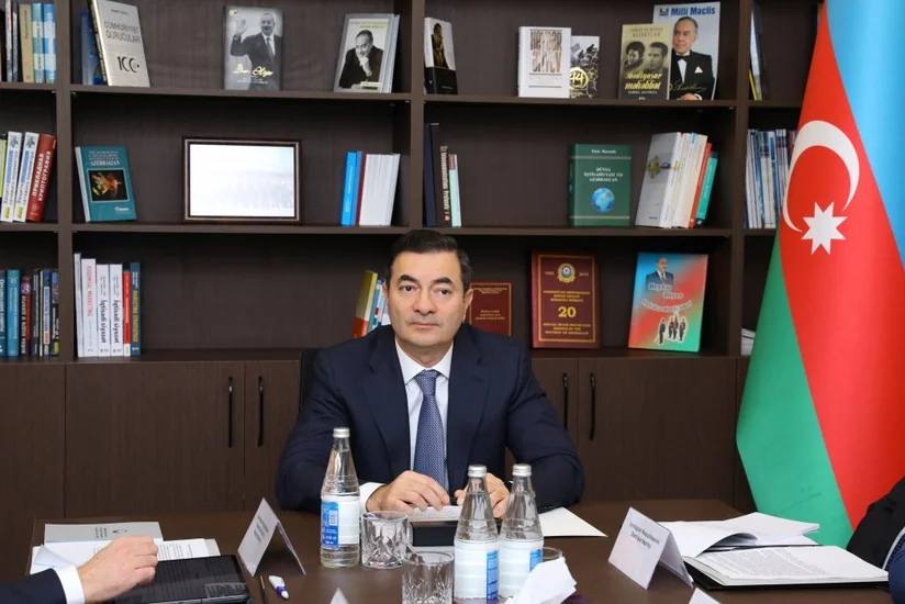 Azərbaycanın dövlət qurumlarında lisenziyasız proqram təminatlarından istifadənin fəsadları müzakirə olunub