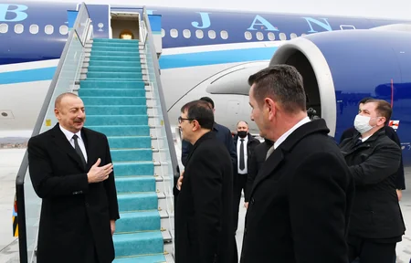 President Ilham Aliyev embarks on working visit to Turkiye