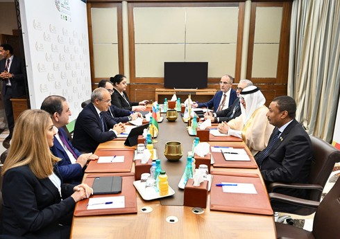 Azərbaycan IsDB ilə dayanıqlı infrastrukturla bağlı layihələrin icrasını müzakirə edib