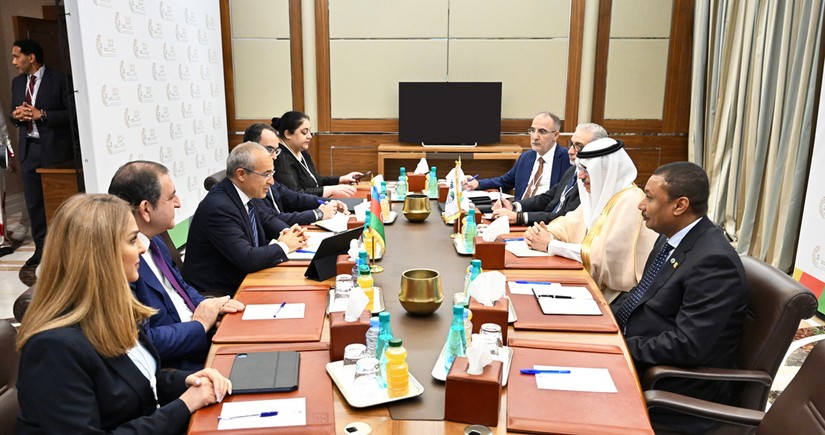 Azərbaycan IsDB ilə dayanıqlı infrastrukturla bağlı layihələrin icrasını müzakirə edib 