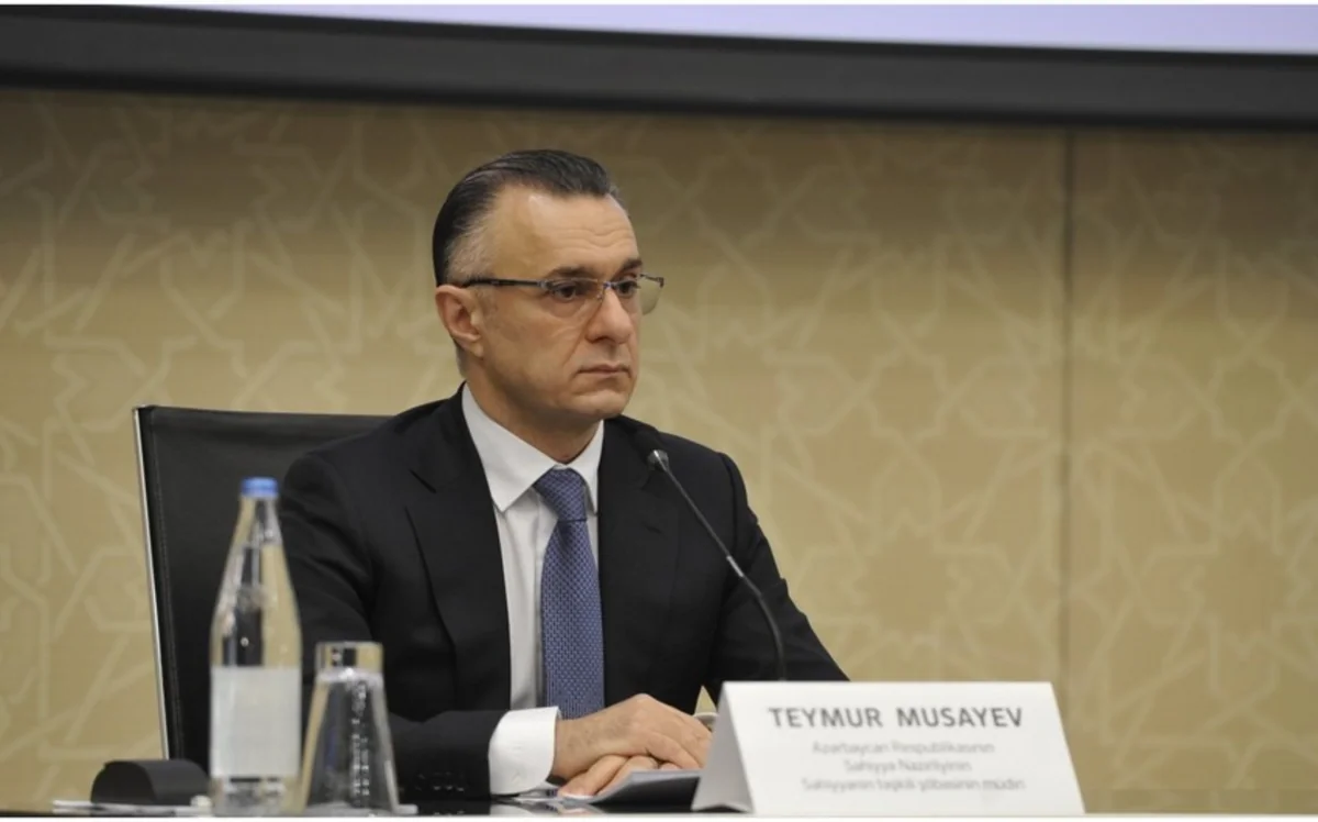 Премьер-министр представил Теймура Мусаева коллективу Минздрава
