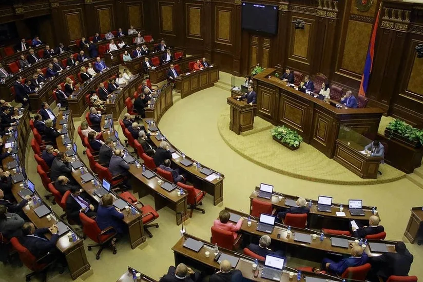 Парламент Армении рассмотрит заявление о недопустимости присвоения власти насильственным путем