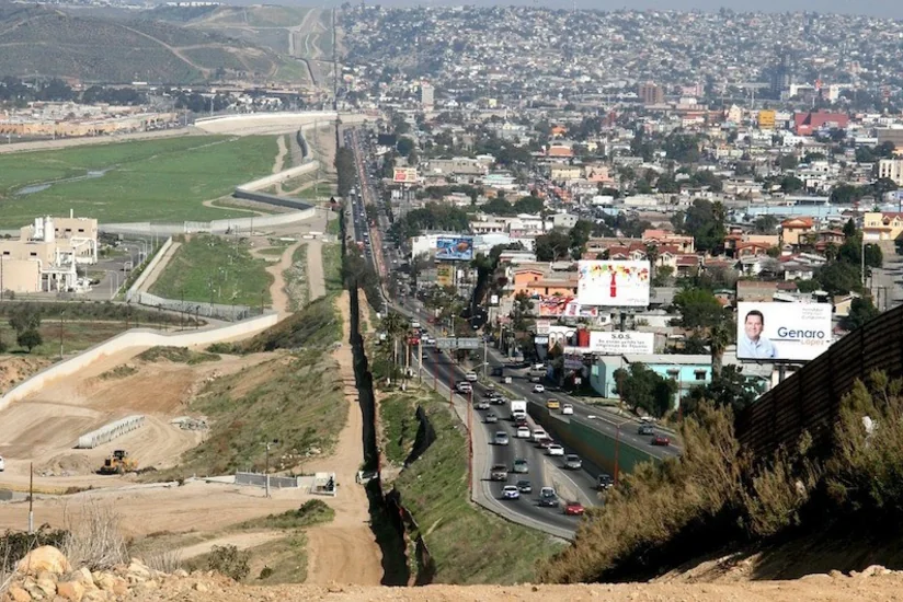 ABŞ Meksika ilə sərhədə daha 320 hərbçi göndərəcək